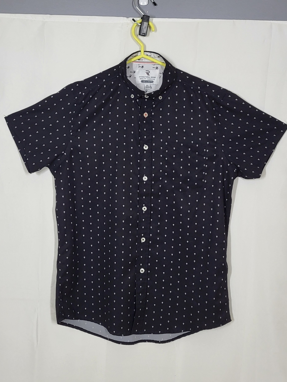 Men's Short-Sleeve Navy Button-Down Shirt with Micro Shulls Print